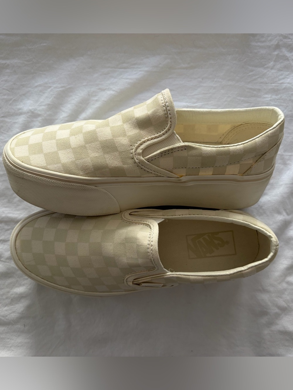 Vans NWOT! Checkerboard Slip-On Platform Sneakers Cream/Off-White Wmn Sz 7 New!